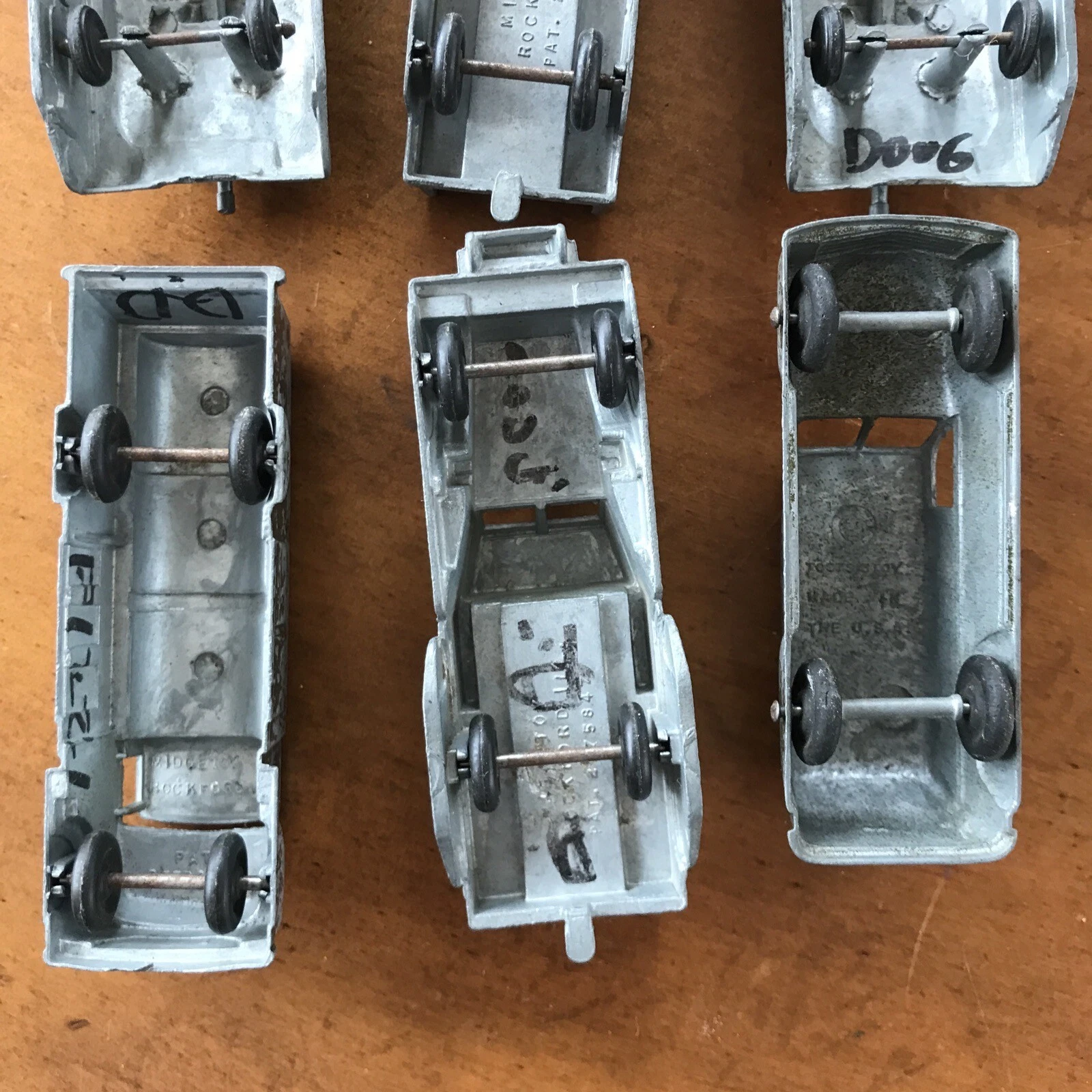 Metal toy army military tanks view 3