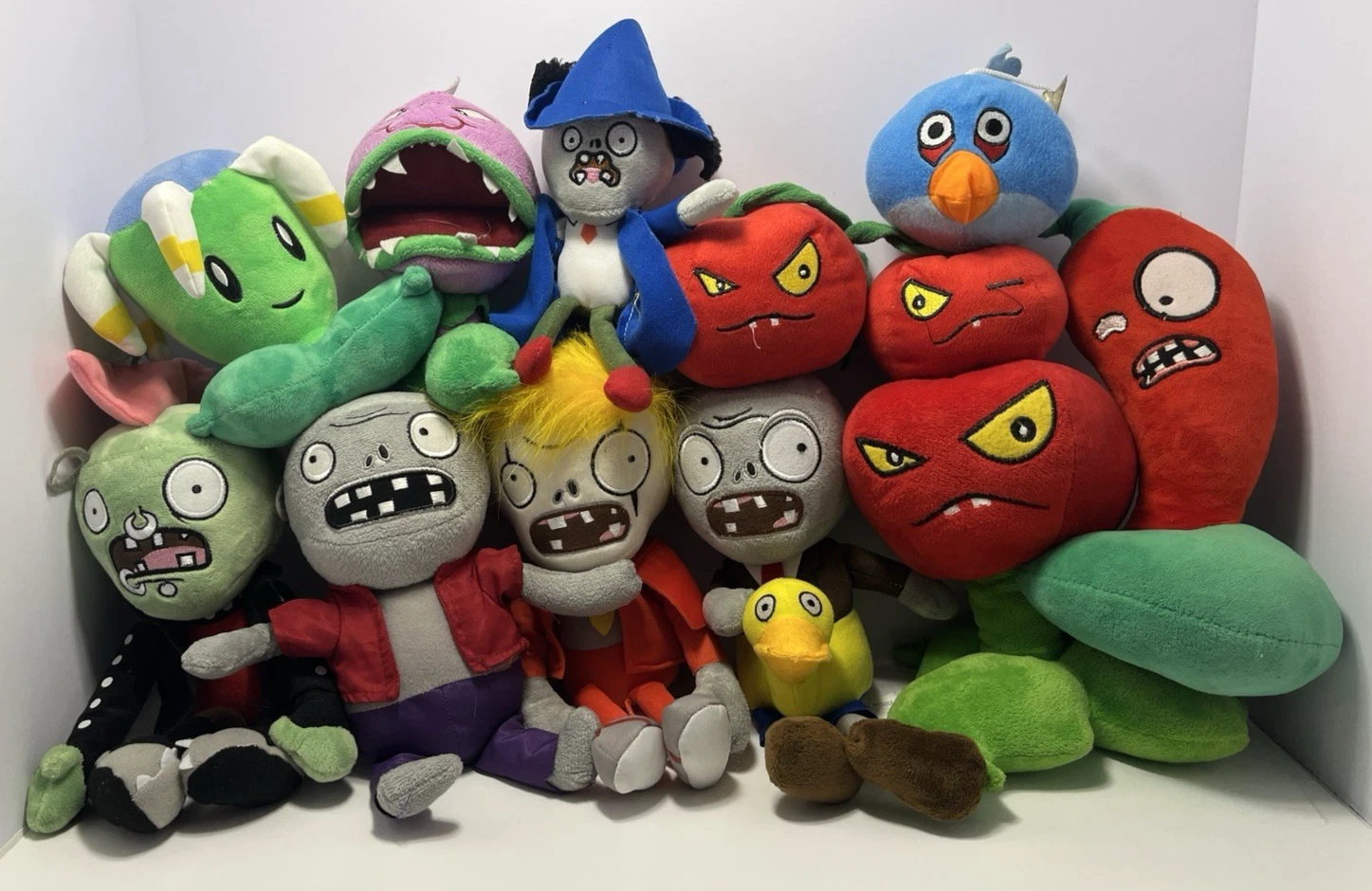 UNOFFICIAL Plants vs Zombies PvZ Plush Stuffed Toy 10 Piece Set Second Hand Used view 1